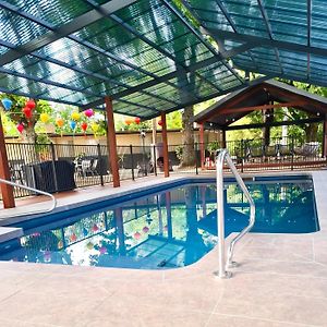 Adina Lodge Holiday Apartments